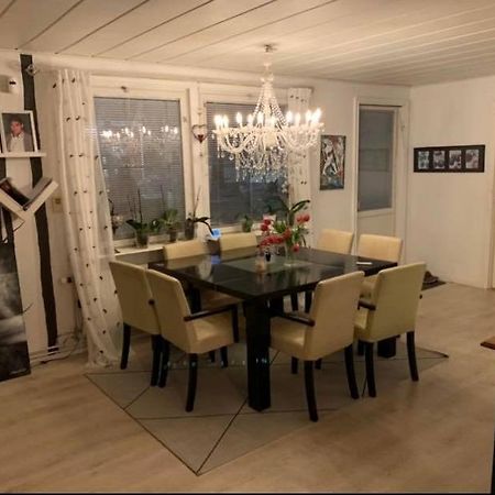 Own Private Room In A Big House! Luleå Eksteriør billede
